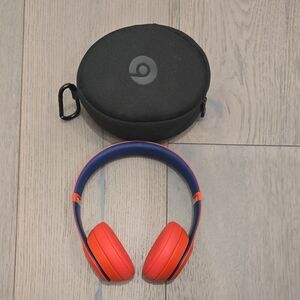 Beats by Dr. Dre Solo3  Red bluetooth Wireless Headphones